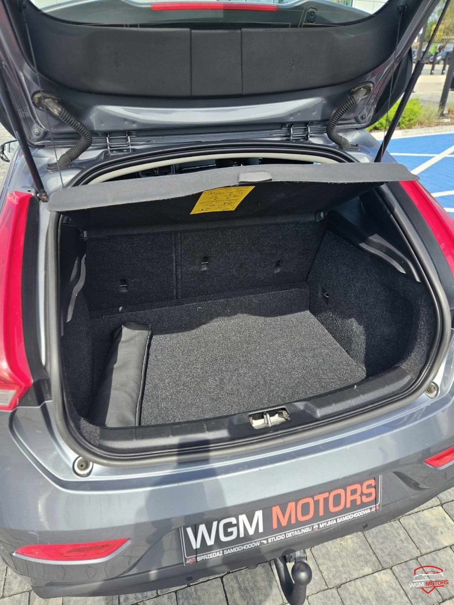 Volvo  V40 - Zdjęcie 5