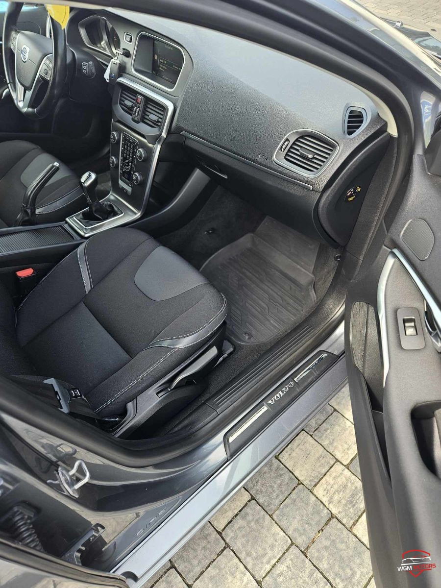 Volvo  V40 - Zdjęcie 7