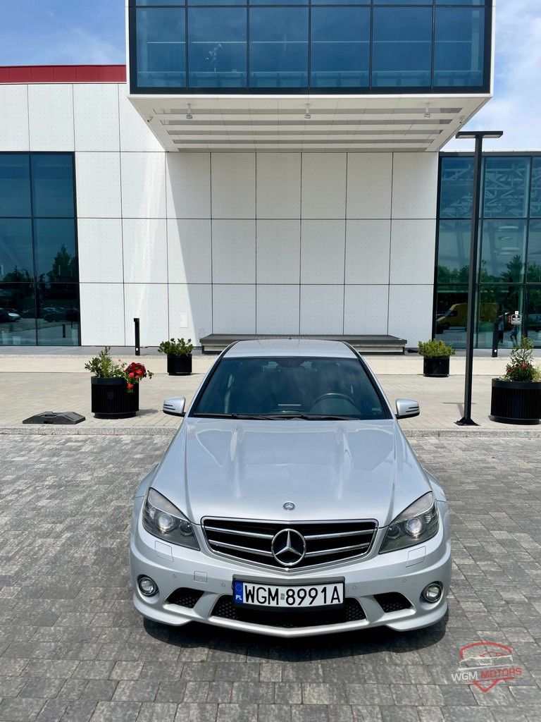 Mercedes-Benz C63 AMG - Zdjęcie 18