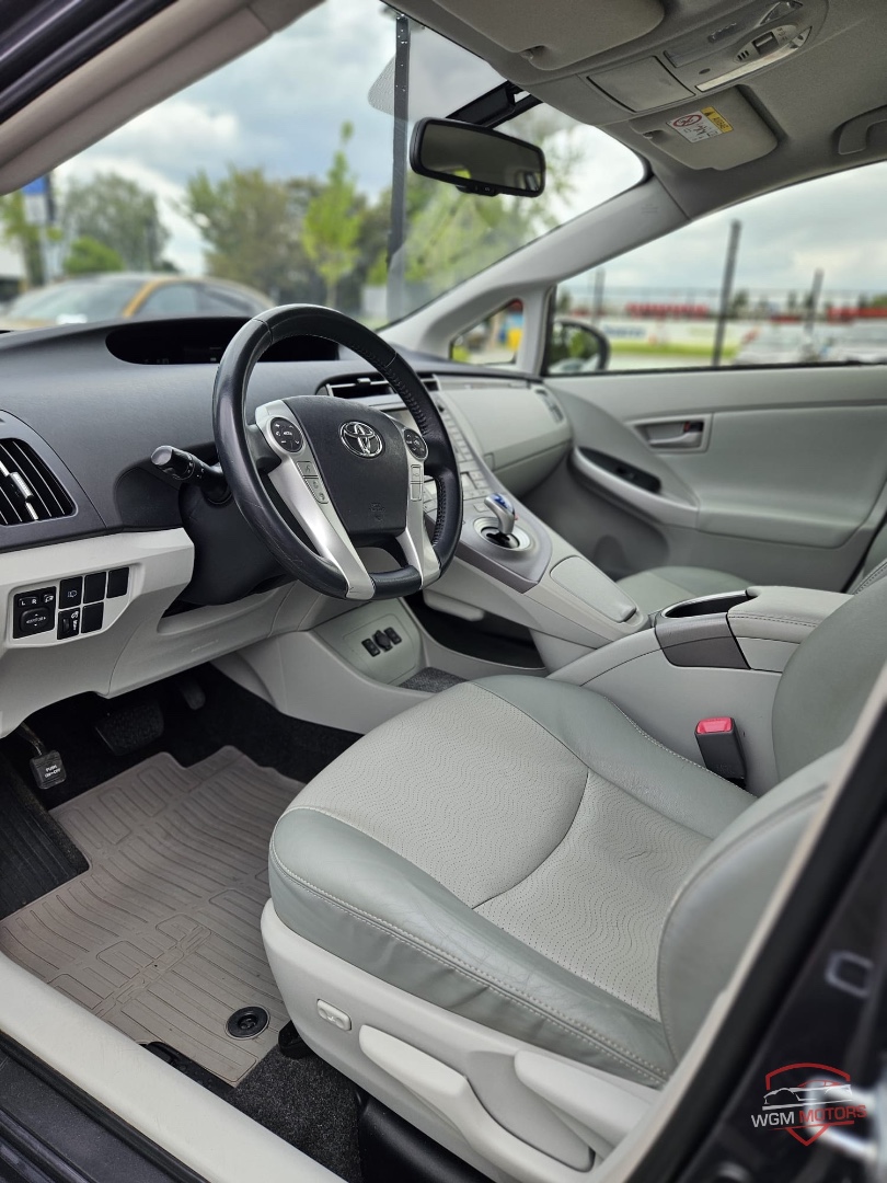 Toyota Prius - Zdjęcie 11